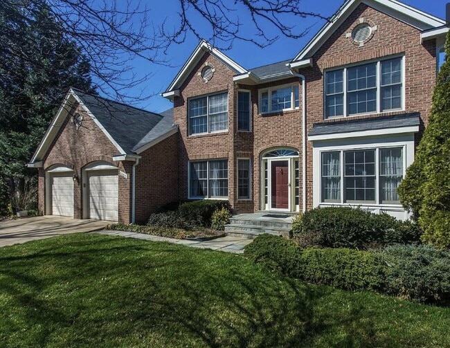 property at 6805 Marleigh Ct