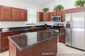 1446 SE Tidewater Pl in Stuart, FL - Building Photo - Building Photo