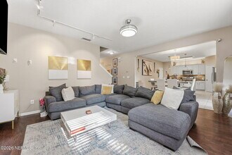 16315 Hunters Hollow Trail in Jacksonville, FL - Building Photo - Building Photo