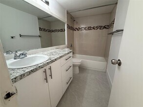 3548 NW 111th Terrace in Sunrise, FL - Building Photo - Building Photo