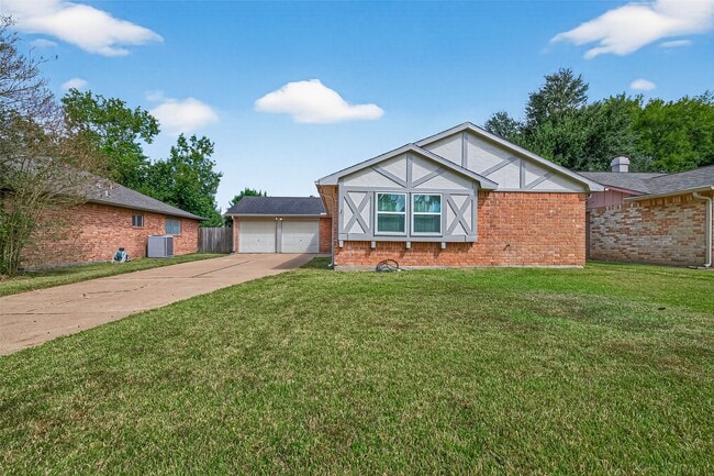 property at 3019 Jenny Dr