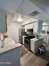 4554 E Paradise Village Pkwy N in Phoenix, AZ - Building Photo - Building Photo