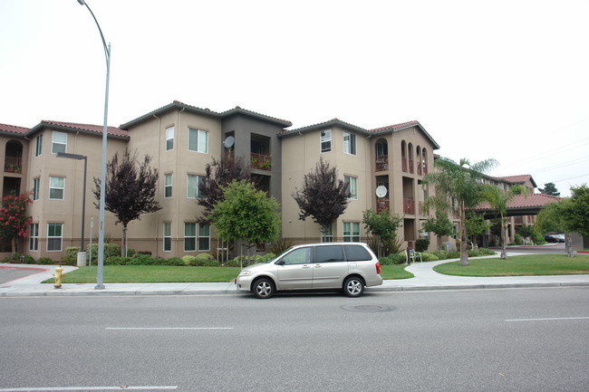 El Parador in Campbell, CA - Foto de edificio - Building Photo