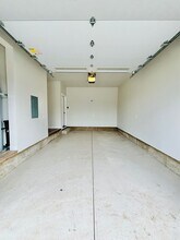 2418 Leonard Ln in Lebanon, OR - Building Photo - Building Photo