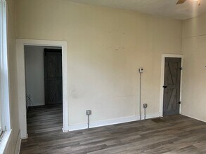 329 N 6th St in Coshocton, OH - Building Photo - Building Photo