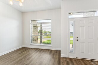 5739 Burr St in Milton, FL - Building Photo - Building Photo