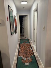 306 Sharon Garden Ct, Unit 306 in Woodbridge, NJ - Building Photo - Building Photo