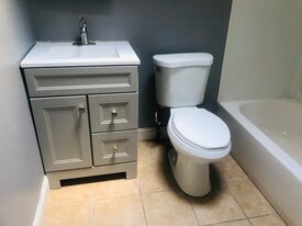 5342 Reisterstown Rd, Unit 2 in Baltimore, MD - Building Photo