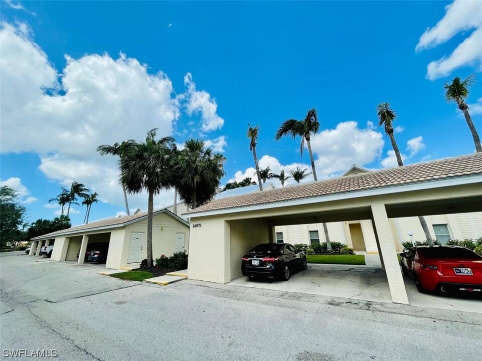 14791 River's Edge Ct in Ft. Myers, FL - Building Photo