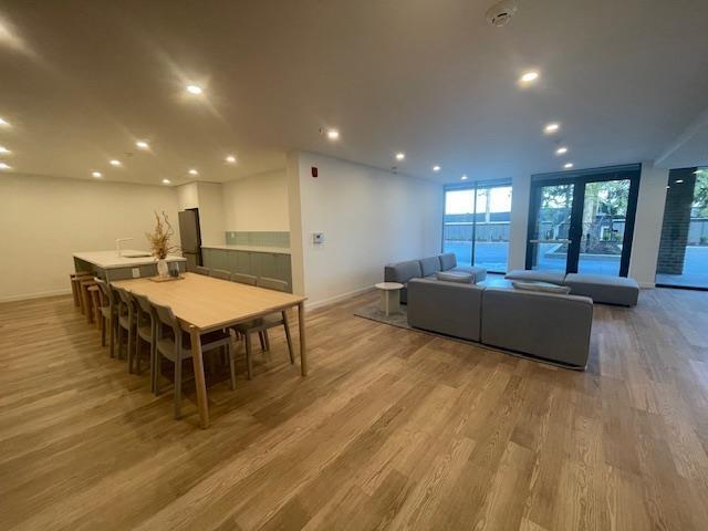 16633-16624 218 in Surrey, BC - Building Photo - Building Photo