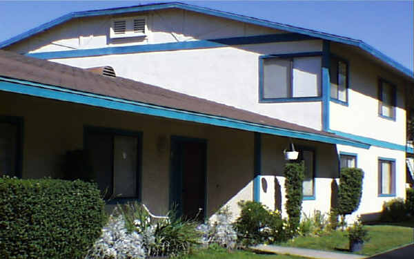 509 W Limited St in Lake Elsinore, CA - Building Photo - Building Photo