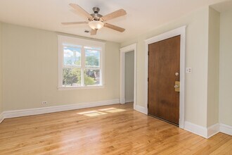 328 Circle Ave in Forest Park, IL - Building Photo - Building Photo