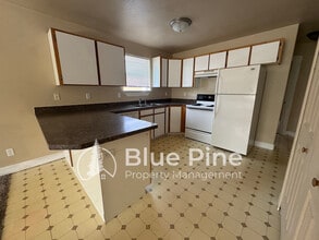 248 Jackson St in Blackfoot, ID - Building Photo - Building Photo