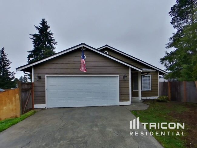 8711 11th St NE in Lake Stevens, WA - Building Photo - Building Photo