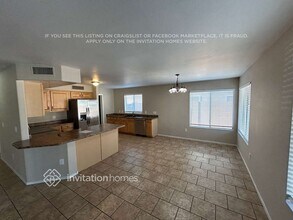 7005 S 39th Dr in Phoenix, AZ - Building Photo - Building Photo