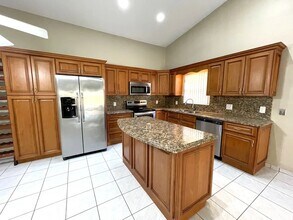 14206 NE 52nd St in Miami, FL - Building Photo - Building Photo