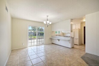 1729 Lahoud Dr in Encinitas, CA - Building Photo - Building Photo