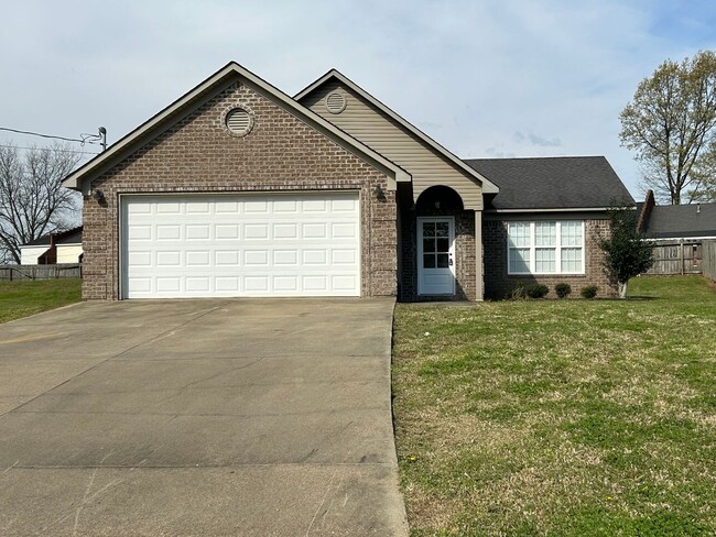 property at 125 Farmdale Cove