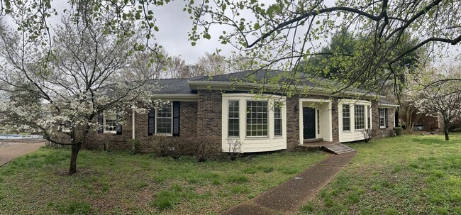 property at 3004 Grassland Meadows Ct