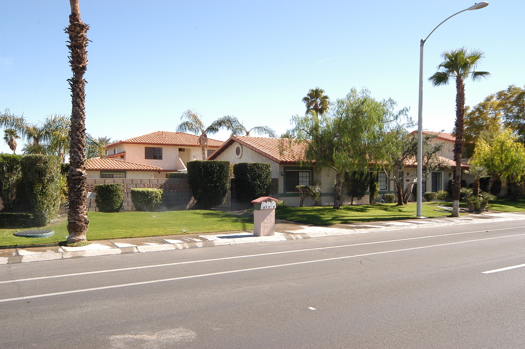 28380 Landau Blvd in Cathedral City, CA - Building Photo