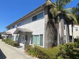 2835 E 5th St in Long Beach, CA - Building Photo
