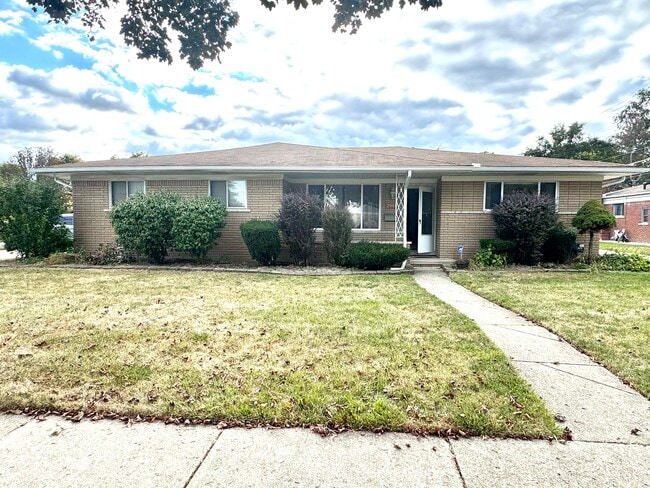 property at 29415 Cunningham Dr