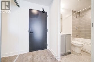 2333 Khalsa Gate in Oakville, ON - Building Photo - Building Photo