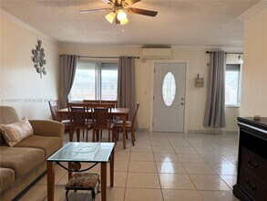 920 SW 11th Ave in Hallandale Beach, FL - Building Photo - Building Photo