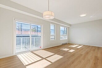 550 Belmont St SW in De Winton, AB - Building Photo - Building Photo