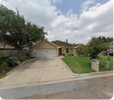 1518 Kratzer St in Harlingen, TX - Building Photo
