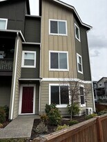 17401 118th Ave Ct E in South Hill, WA - Building Photo