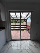 2430 SW 22nd Ter in Miami, FL - Building Photo - Building Photo