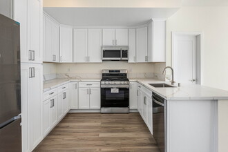 2717 Columbia St in San Diego, CA - Building Photo - Building Photo