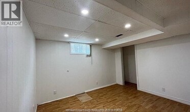 2929 Austen Dr in Windsor, ON - Building Photo - Building Photo