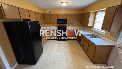 3222 13 Colony Mall in Memphis, TN - Foto de edificio - Building Photo