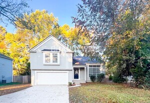 10830 Mortons Crossing in Alpharetta, GA - Building Photo