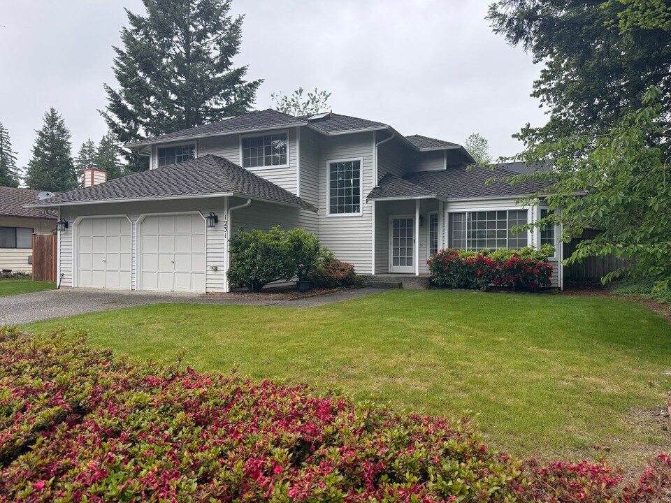 1231 139th Pl SE in Mill Creek, WA - Building Photo