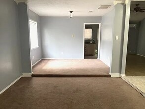 23107 Summergate Dr in Spring, TX - Foto de edificio - Building Photo