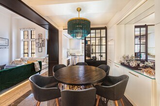 340 W 57th St in New York, NY - Building Photo - Building Photo