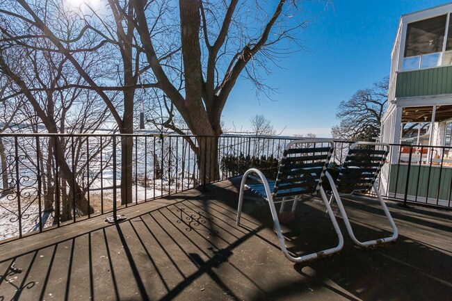 933 Spaight St in Madison, WI - Foto de edificio - Building Photo