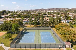 4741 Cardena Plz in Yorba Linda, CA - Building Photo