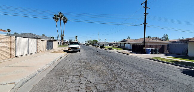 1602 Yucca Dr in El Centro, CA - Building Photo - Building Photo