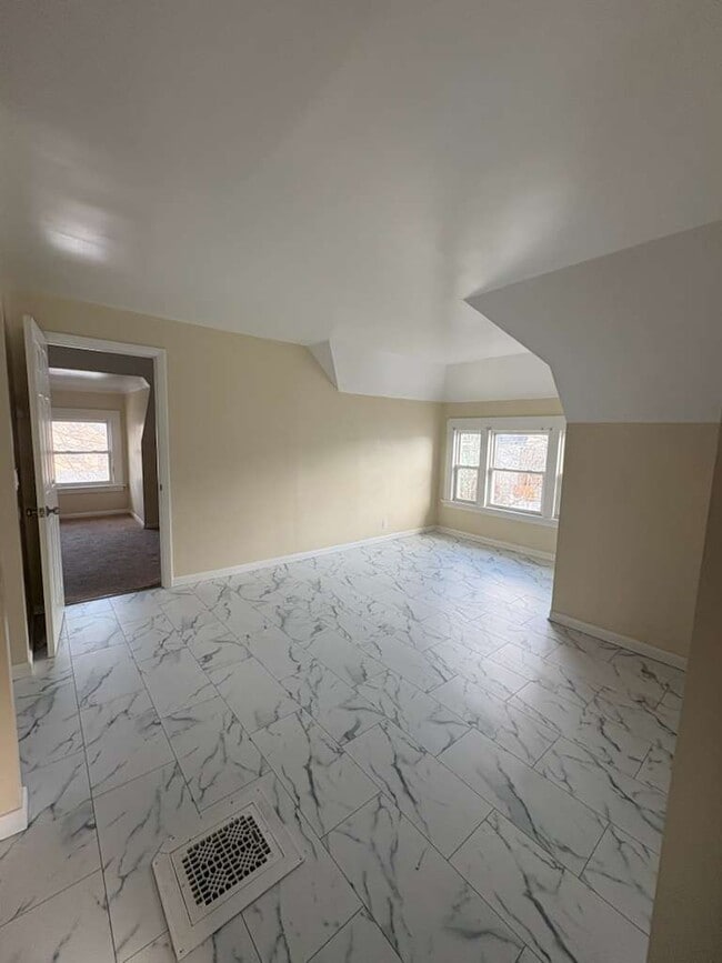 1400 Ella T Grasso Blvd, Unit E