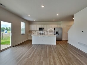 400 Golden Maple Pl in Delaware, OH - Building Photo - Building Photo
