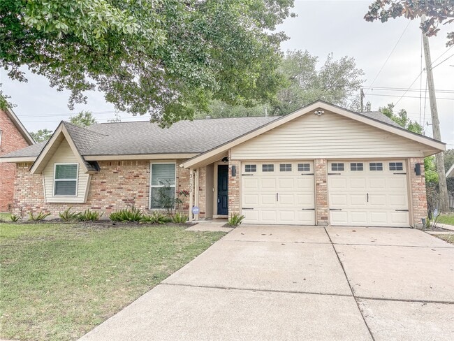 property at 3123 Lazy Spring Dr