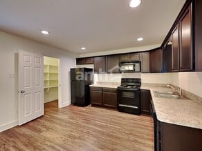 1938 Cross Oaks Dr in Lancaster, TX - Building Photo - Building Photo