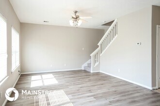8023 Louise Oak Ct in Spring, TX - Foto de edificio - Building Photo