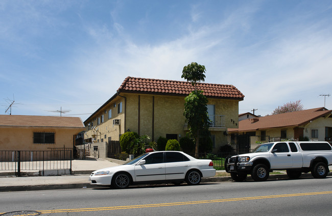 929 N Normandie Ave in Los Angeles, CA - Building Photo - Building Photo