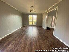 1752 Jasons N Ct in New Braunfels, TX - Building Photo - Building Photo