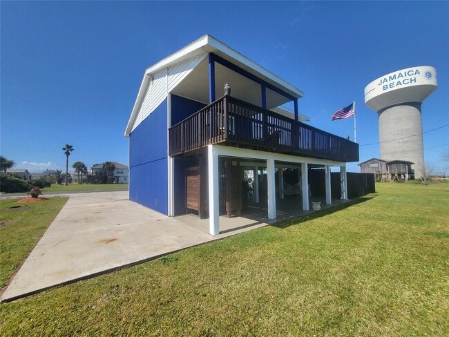 16527 Lewis Scott Rd in Jamaica Beach, TX - Building Photo - Building Photo